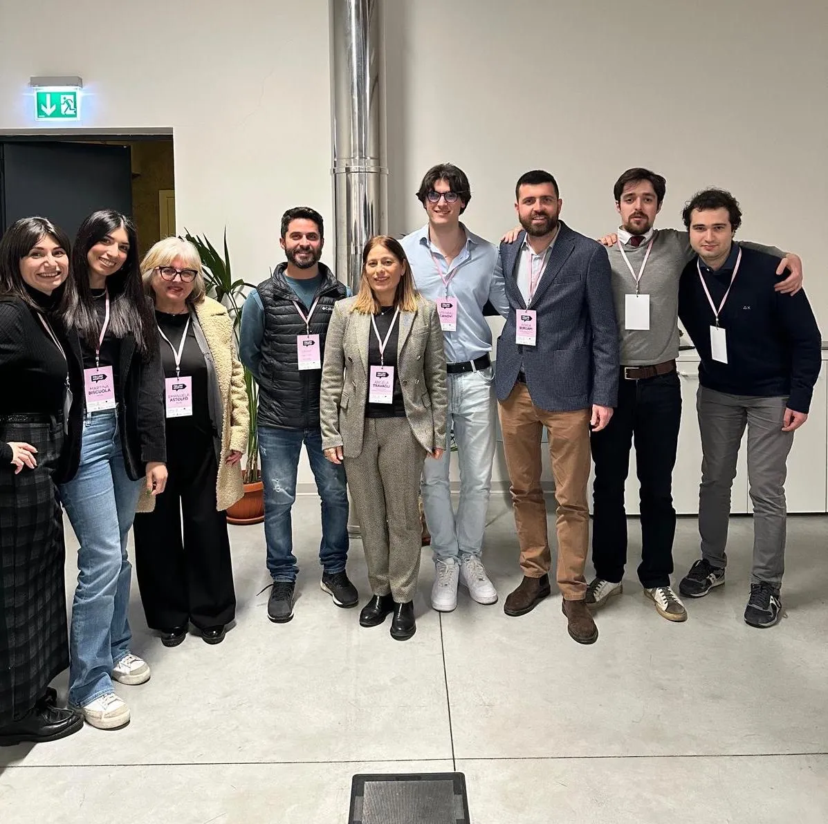 Le due startup vincitrici di Follow Start-Up, Zeno e Neurally, con i promotori del progetto.